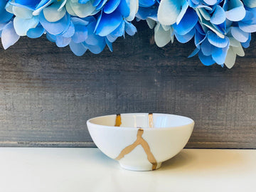 Kintsugi Repaired Small Porcelain Trinket Dish Gold Inlaid